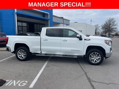 Used 2020 GMC Sierra 1500 SLT w/ SLT Premium Plus Package AWD/4WD image 2