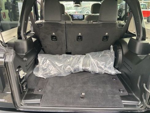 Certified 2024 Jeep Wrangler Sport S image 13