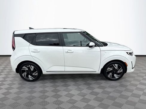 Used 2024 Kia Soul GT-Line w/ GT-Line Technology Package image 9
