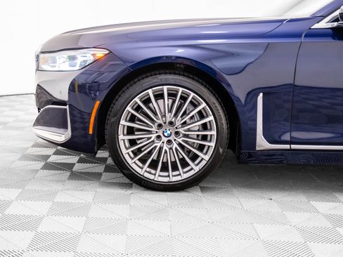 Certified 2022 BMW 750i xDrive w/ Luxury Rear Seating Package image 42