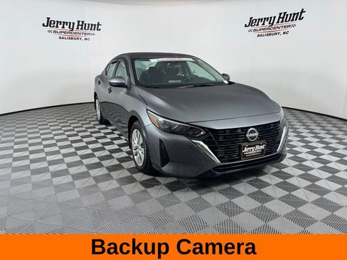 Used 2024 Nissan Sentra S image 6