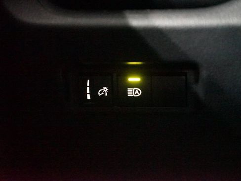 Certified 2024 Toyota RAV4 LE image 23