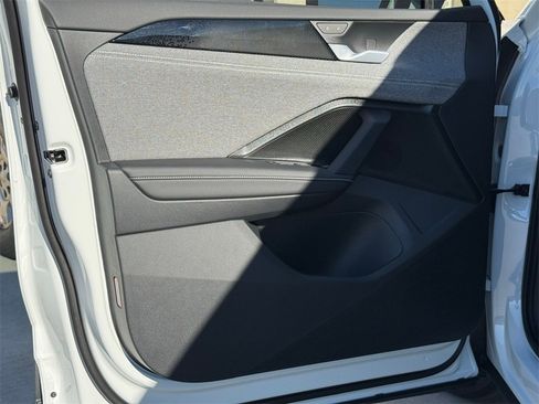 New 2026 Volkswagen Tiguan S image 20