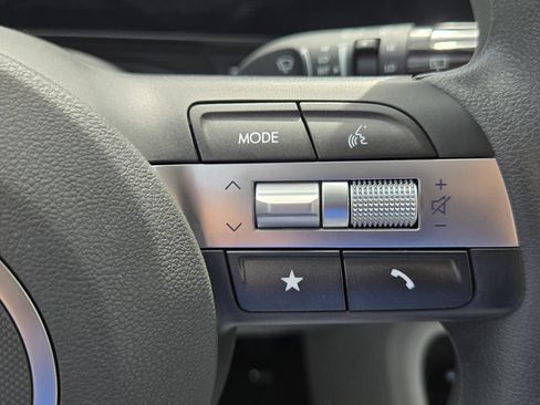 Used 2026 Hyundai Kona SE FWD image 25