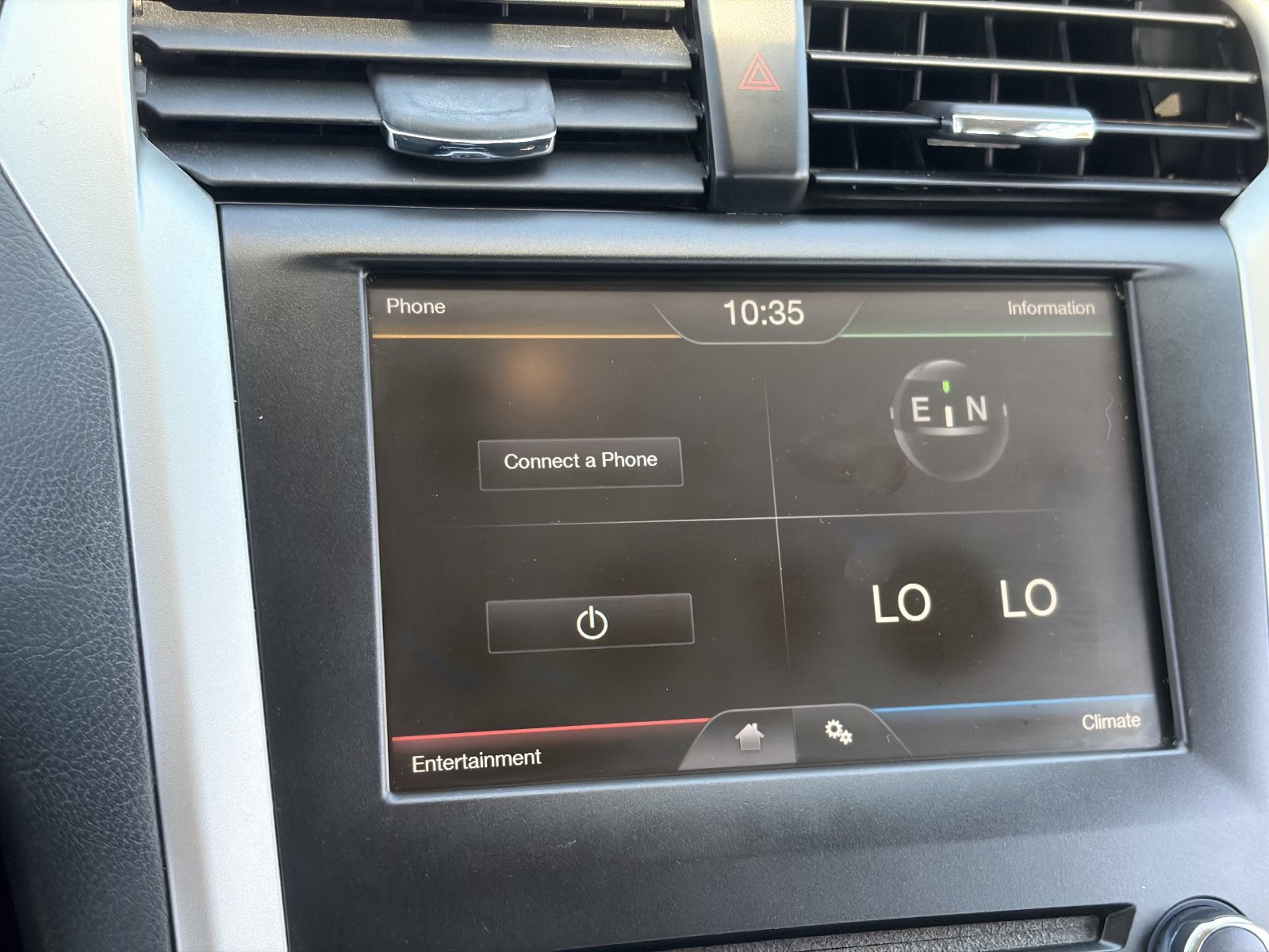Used 2014 Ford Fusion SE FWD image 22