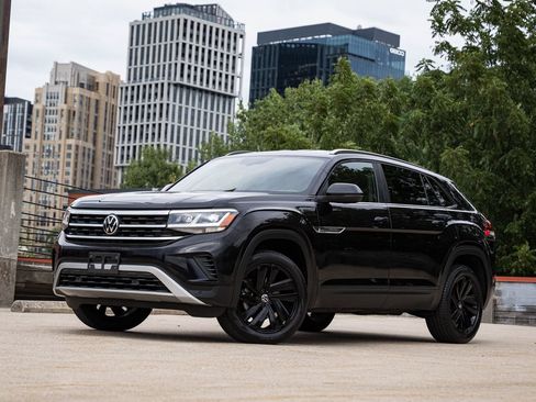Used 2023 Volkswagen Atlas Cross Sport SE w/ Black Wheel Package AWD/4WD image 1