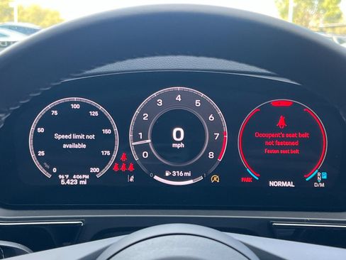 Certified 2026 Porsche Cayenne S AWD/4WD image 25