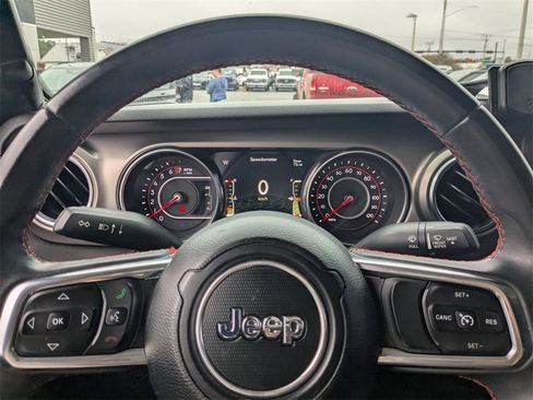 Used 2018 Jeep Wrangler Unlimited Rubicon image 28