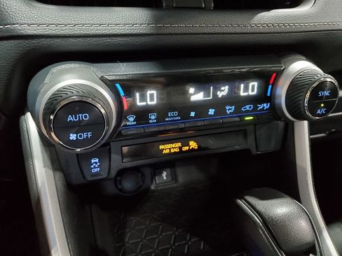 Used 2022 Toyota RAV4 XLE w/ Convenience Package AWD/4WD image 31