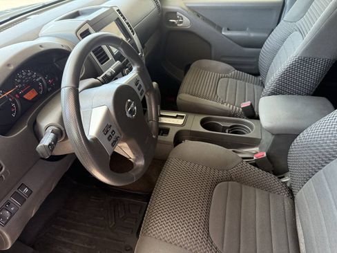 Used 2017 Nissan Frontier SV RWD image 10