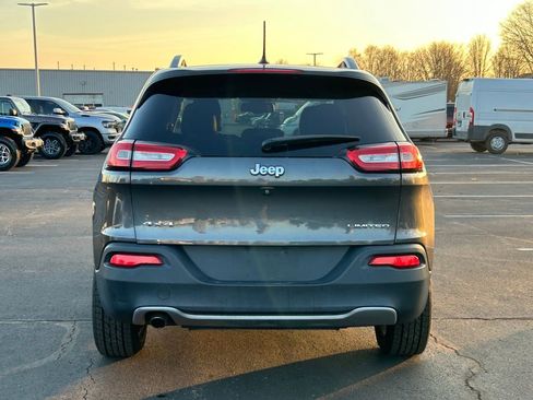Used 2015 Jeep Cherokee Limited image 6