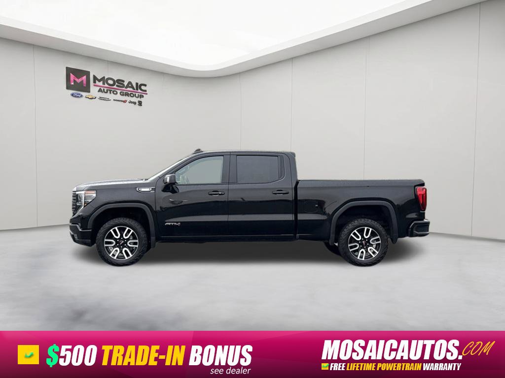 Used 2024 GMC Sierra 1500 AT4 w/ Technology Package AWD/4WD image 4