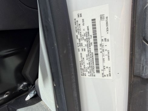 Used 2019 Ford Transit 250 148 Medium Roof RWD image 10