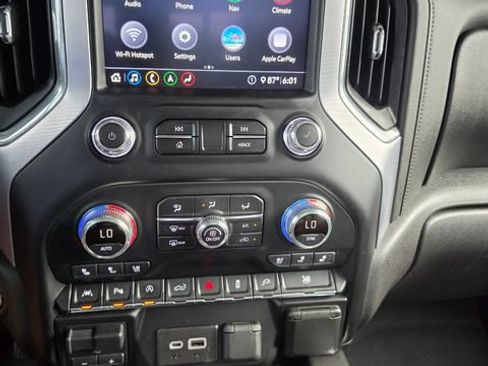 Used 2020 GMC Sierra 1500 SLT w/ SLT Premium Plus Package RWD image 28