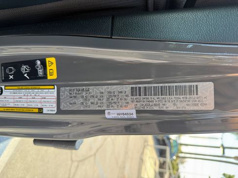 Used 2020 Jeep Wrangler Unlimited Sport image 25