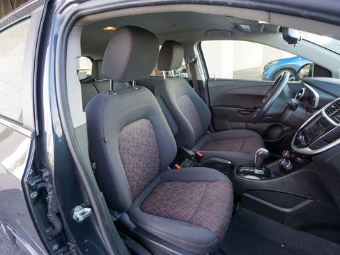 Used 2018 Chevrolet Sonic LT w/ Convenience Package image 25