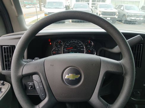 Used 2025 Chevrolet Express 2500 Extended w/ Communications Package image 9