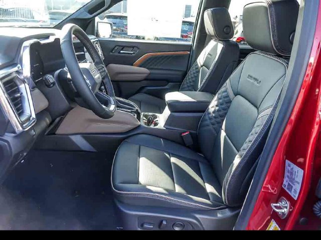 New 2026 GMC Canyon Denali AWD/4WD image 13