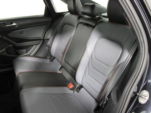 Used 2025 Volkswagen Jetta GLI Autobahn FWD image 23