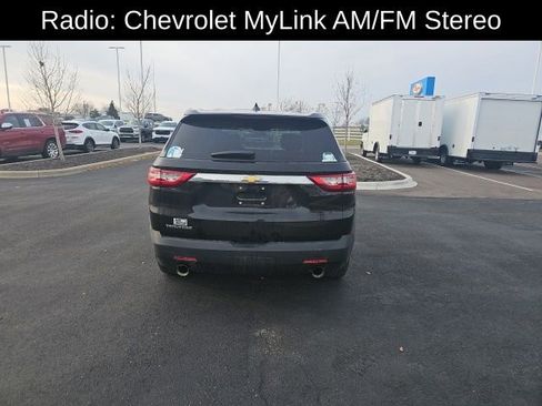 Used 2018 Chevrolet Traverse LS image 9