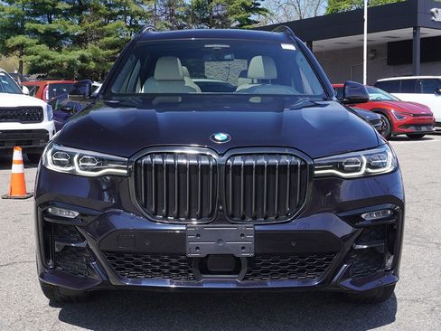 Used 2022 BMW X7 xDrive40i w/ M Sport Package AWD/4WD image 17