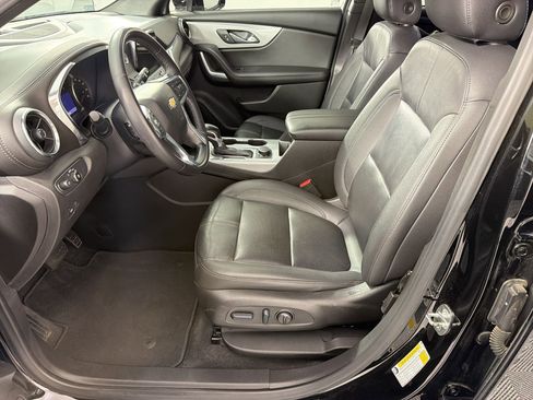 Used 2022 Chevrolet Blazer LT w/ Sound & Technology Package FWD image 5