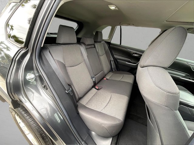 Used 2021 Toyota RAV4 XLE w/ Convenience Package FWD image 29