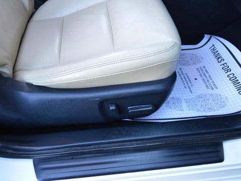 Used 2014 Toyota Avalon XLE Touring image 28