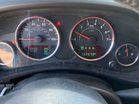 Used 2016 Jeep Wrangler Unlimited Sport AWD/4WD image 9