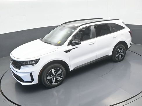 Used 2022 Kia Sorento EX w/ Panoramic Sunroof Package FWD image 50