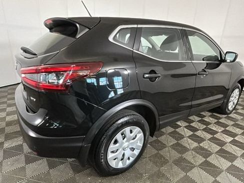 Used 2020 Nissan Rogue Sport S AWD/4WD image 2