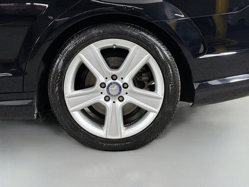 Used 2010 Mercedes-Benz C 300 Sedan image 26