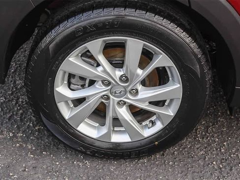 Used 2020 Hyundai Tucson SE w/ Cargo Package image 12