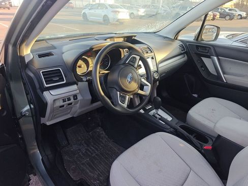 Used 2018 Subaru Forester 2.5i Premium w/ All-Weather Package image 7