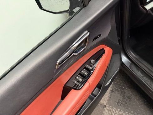 Used 2023 Kia Sportage SX image 19