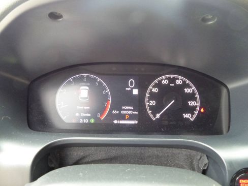 Used 2024 Honda HR-V Sport image 25