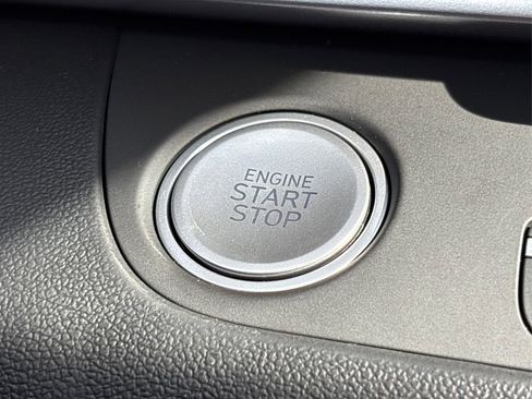 New 2026 Hyundai Elantra Limited image 23