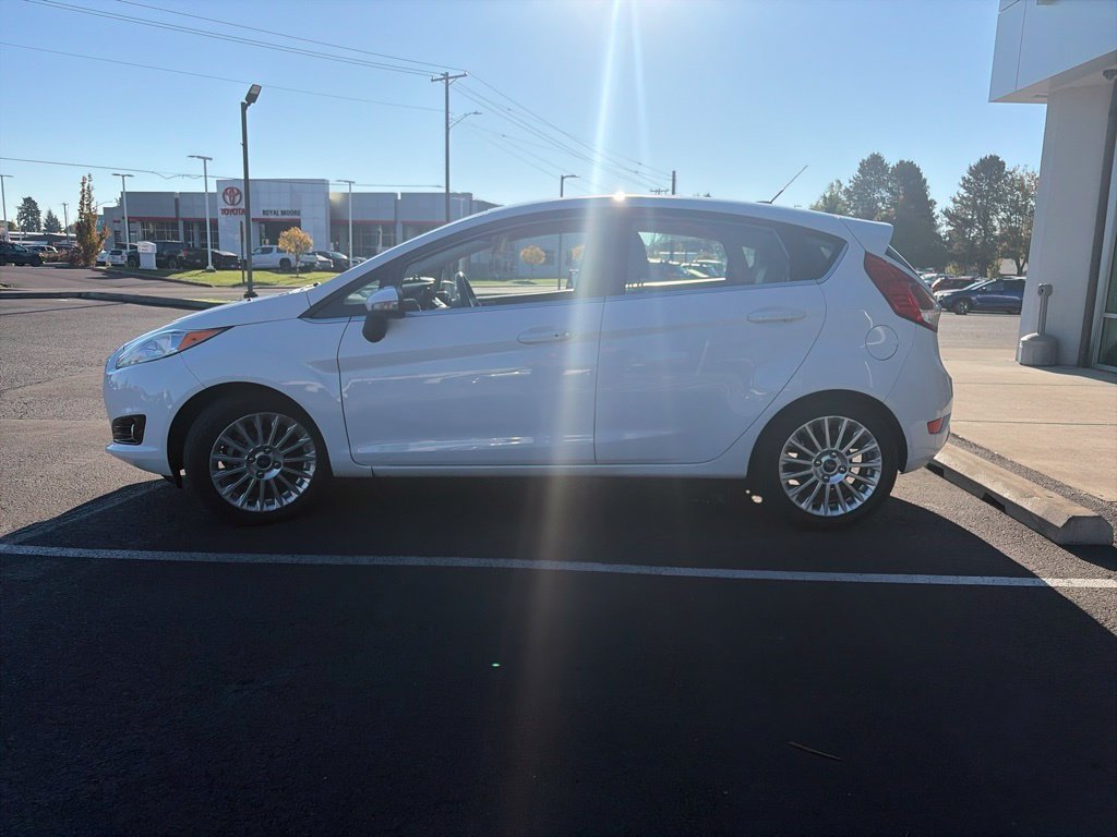 Used 2015 Ford Fiesta Titanium FWD image 4