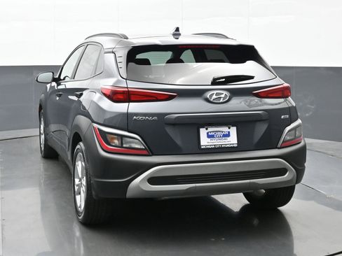 Used 2022 Hyundai Kona SEL image 3