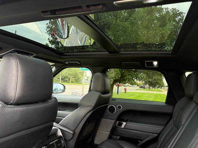 Used 2015 Land Rover Range Rover Sport HSE AWD/4WD image 12
