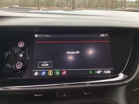 Used 2023 Buick Envision Avenir image 36