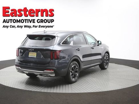 Used 2024 Kia Sorento S FWD image 42