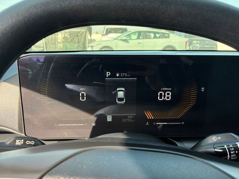 Used 2025 Kia K4 LXS image 39