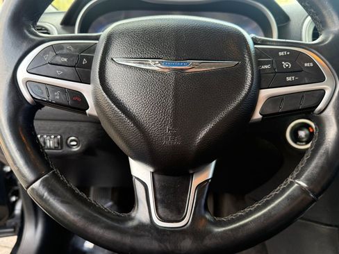 Used 2015 Chrysler 300 Limited w/ 300 Premium Group RWD image 13