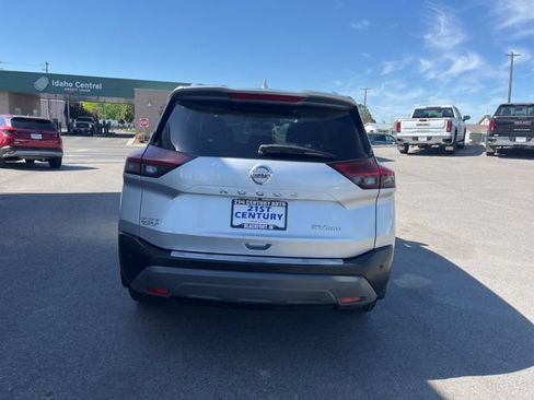 Used 2021 Nissan Rogue SV w/ Premium Package AWD/4WD image 14