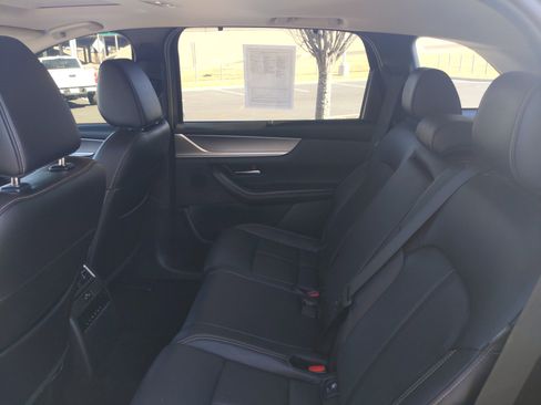 Used 2024 MAZDA CX-90 3.3 Turbo w/ Preferred Plus image 27