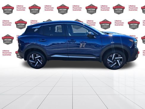 New 2026 Nissan Kicks SV image 6