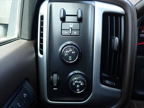 Used 2016 GMC Sierra 1500 SLT w/ SLT Premium Package AWD/4WD image 23