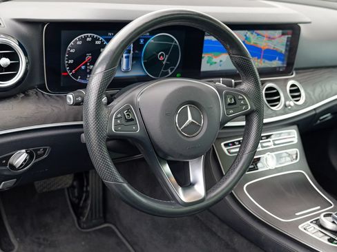Used 2018 Mercedes-Benz E 400 4MATIC Wagon image 20
