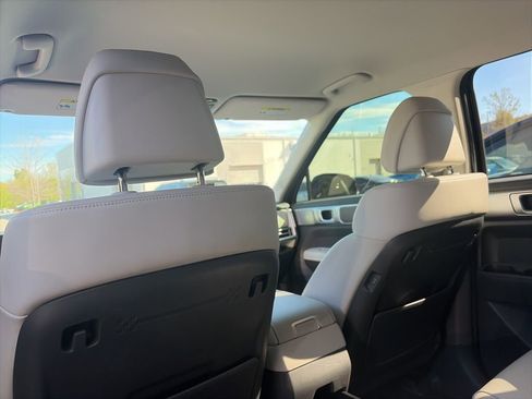 Used 2025 Hyundai Santa Fe SEL image 26